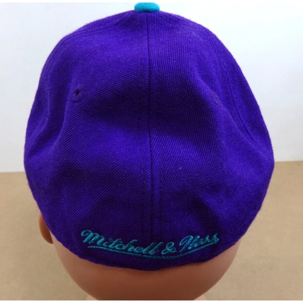 Mitchell & Ness‎ Hardwood Classics NBA Charlotte Hornets Cap Hat Fitted 7 1/8